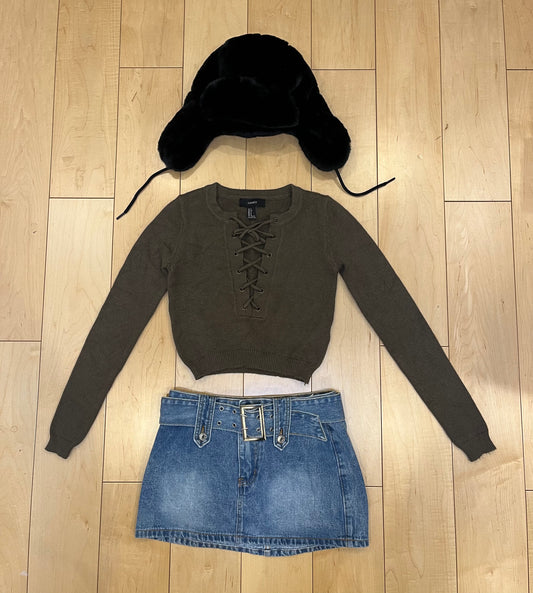 vintage lace up cropped knit
